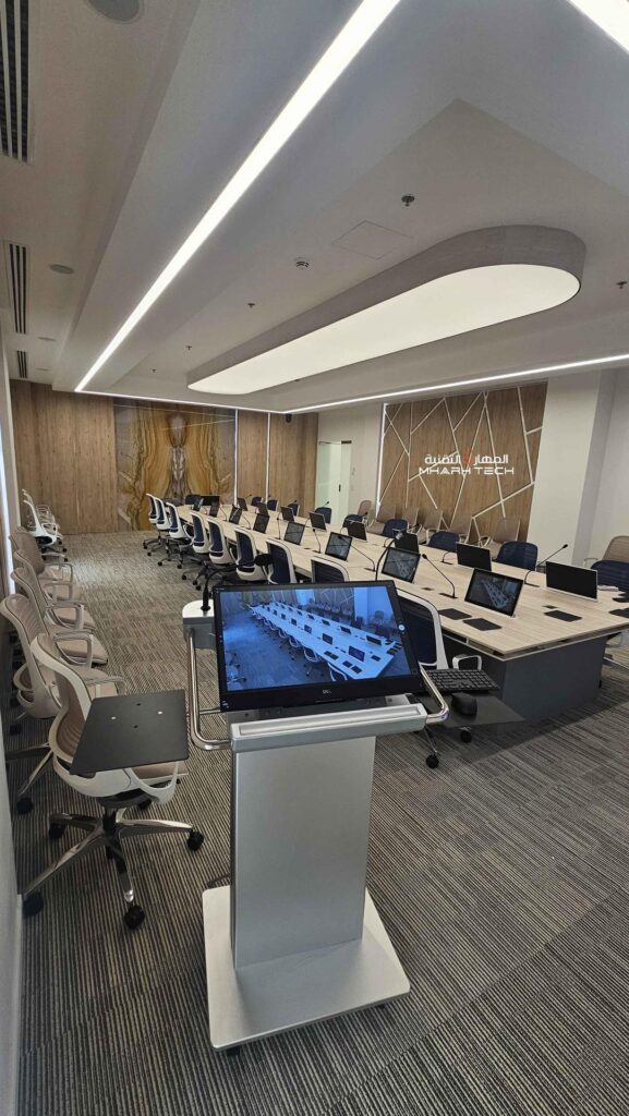 تجهيز قاعة الاجتماعات في مستشفى الملك خالد التخصصي للعيون بأنظمة صوتية ومرئية – المهارة التقنية (8)